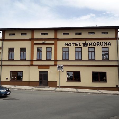 Teplice nad Metují Hotel Koruna Penzion מראה חיצוני תמונה